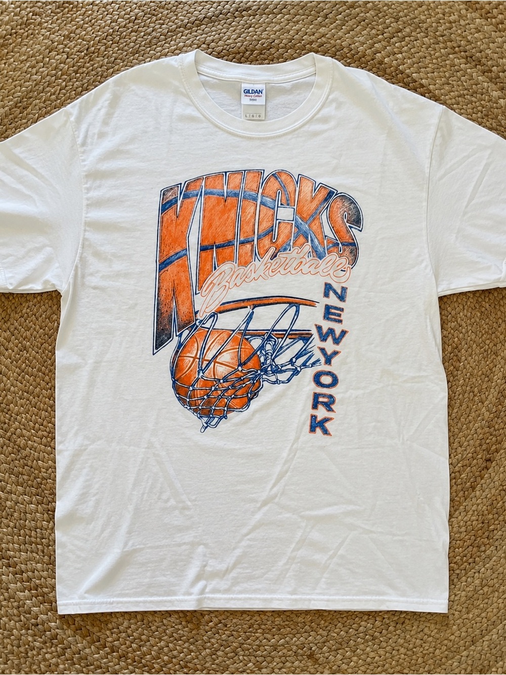 Gildan White Knicks Basketball Graphic Tee